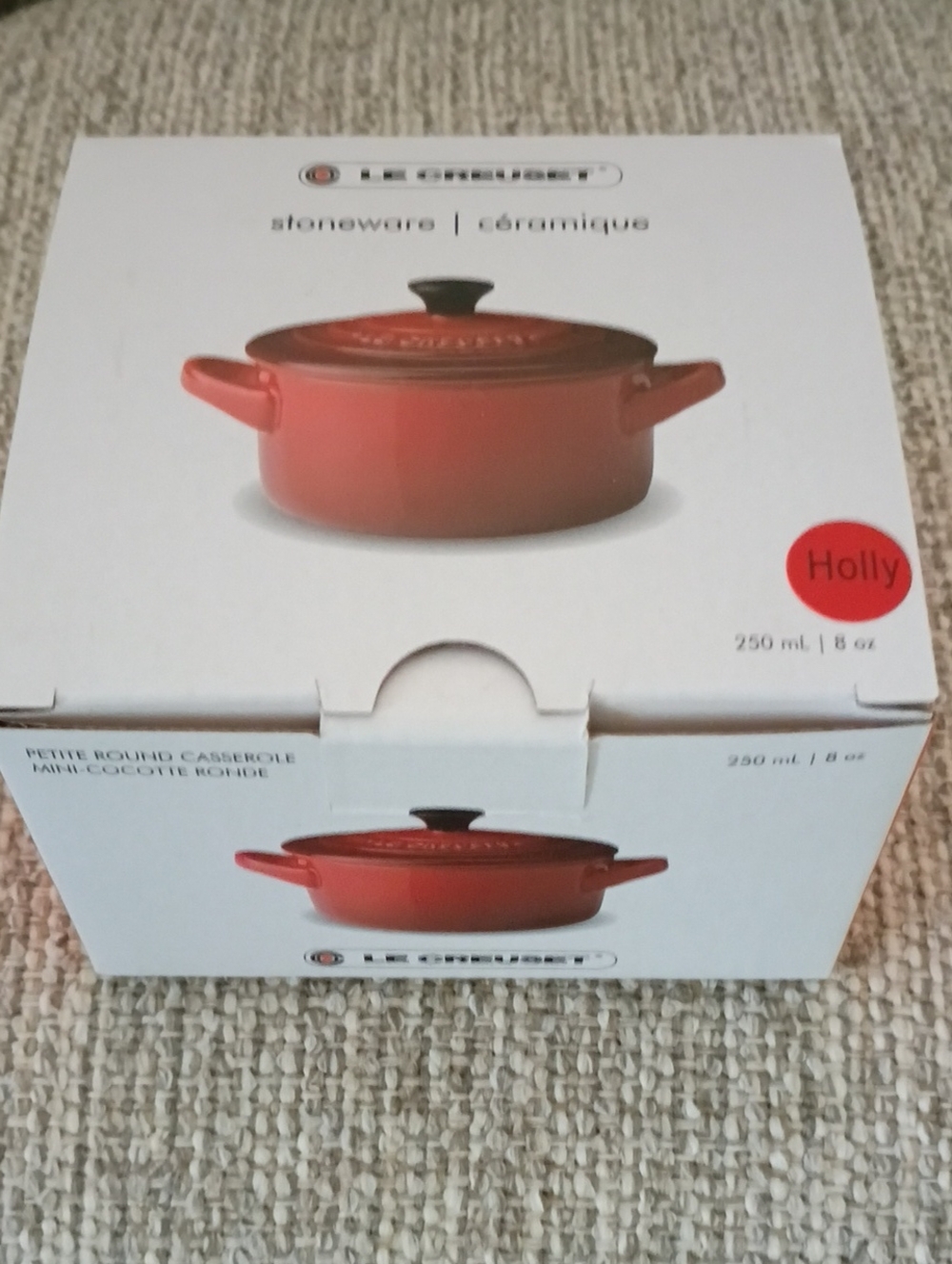 Le Creuset Holly Red Petite Round Casserole New In Box - Picture 2 of 7